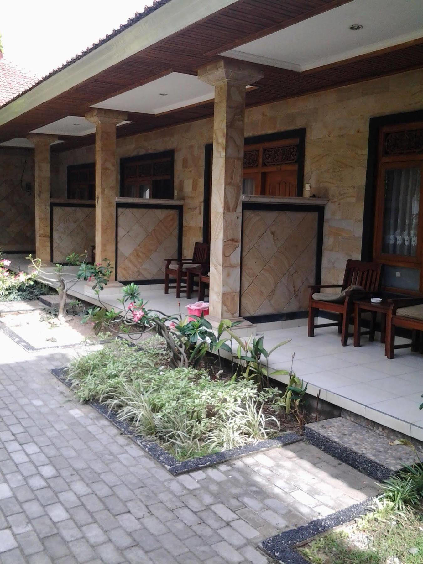 Mahendra Beach Inn Kuta Lombok Kültér fotó